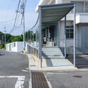Clinic O / Takayuki Kuzushima and Associates - Exterior Photography, Clinic, Handrail, Stairs, Fence