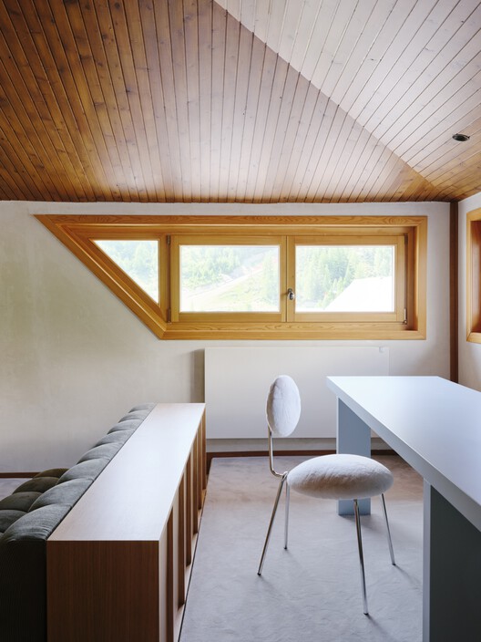An Interior at Giomein Cervinia / co.arch studio - Interior Photography, Wood, Lighting