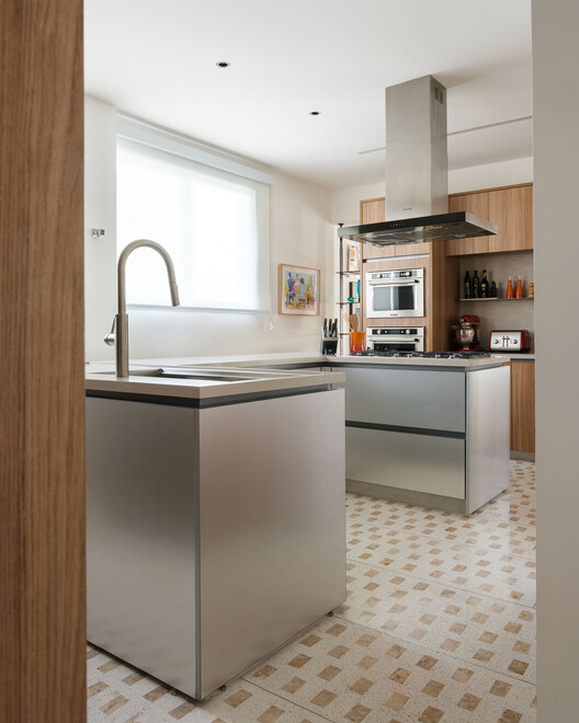  Apartamento Paço de Coimbra / Pianca Arquitetura + Erika Rufino - Imagem 5 de 37
