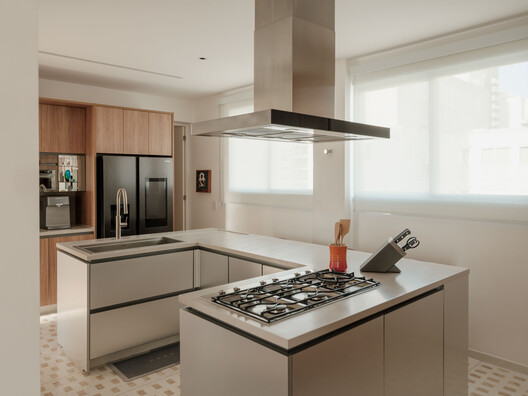 Apartamento Paço de Coimbra / Pianca Arquitetura + Erika Rufino - Fotografia de Interiores, Cozinha, Bancada, Madeira