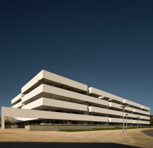 Edifício MOT-L Residence / Mário Martins Atelier - Fotografia de Exterior