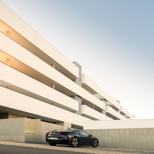 Edifício MOT-L Residence / Mário Martins Atelier - Fotografia de Exterior