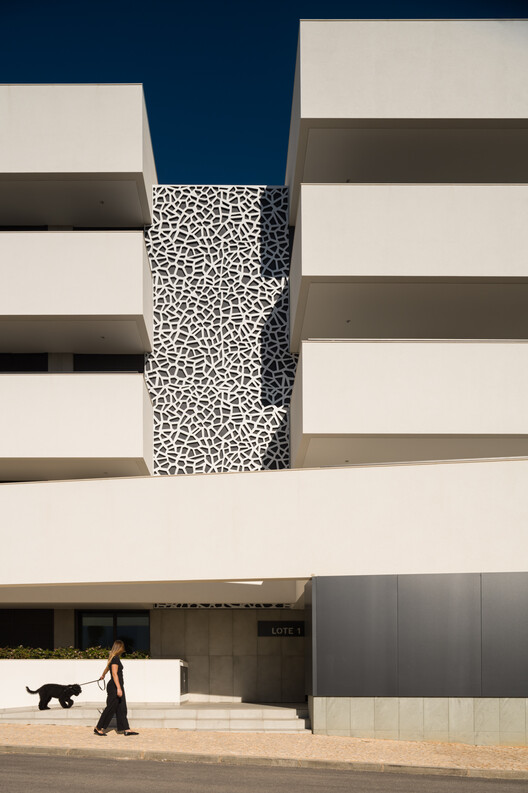 Edifício MOT-L Residence / Mário Martins Atelier - Imagem 22 de 26