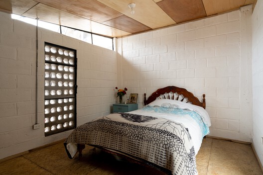 Casa para María / Metriq Estudio - Fotografía interior, Dormitorio, Madera, Camas, Iluminación