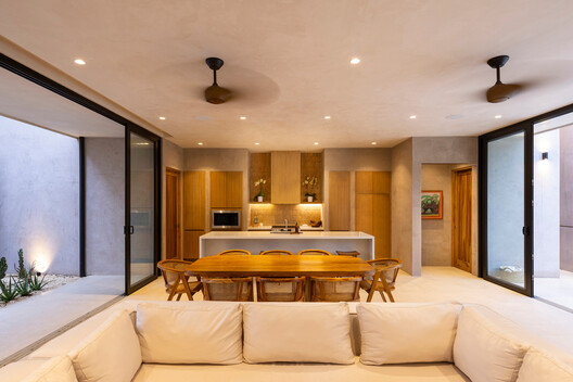 Six Courtyards House / VOID - Image 11 of 21