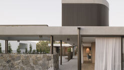 Gawler Crescent House / Ben Walker Architects