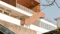 Taiping Elementary School, Keelung / KHAA (Kuo+Huang and Associates)