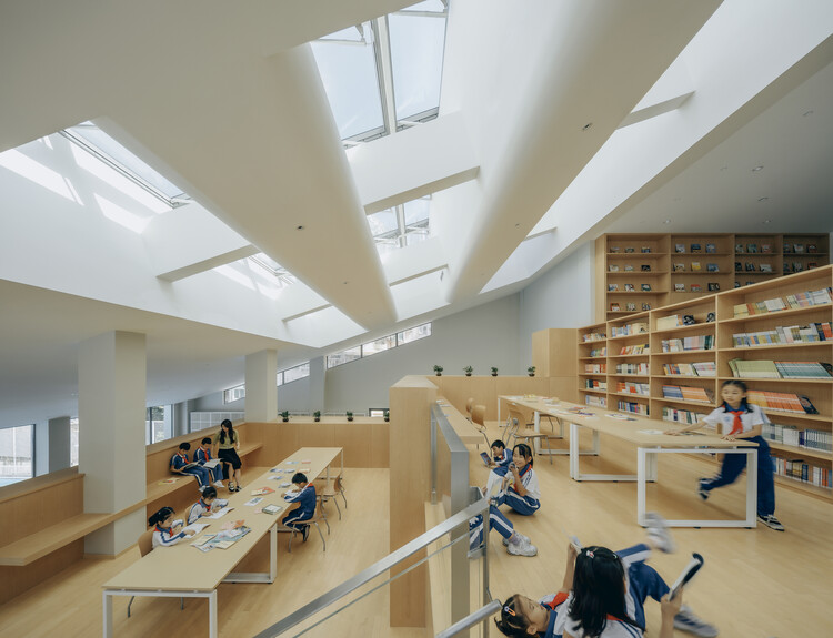 Escuela primaria de Wuzhou/Oficina de Arquitectura Popular-Foto interior