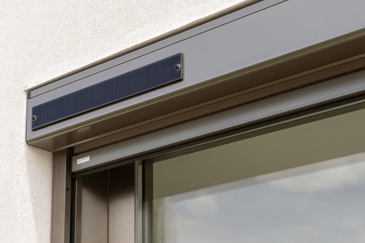 Self-Sufficient Facades: Where Solar Protection Meets Renewable Energy - Image 3 of 6