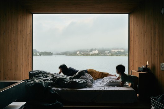 Earthboat Cave - Mobile Cabin / PAN- Projects - Interior Photography, Bedroom, Waterfront, Coast