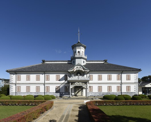 “Built Environment: An Alternative Guide to Japan” Exhibition in Montréal Examines Resilient Japanese Architecture - Image 11 of 23