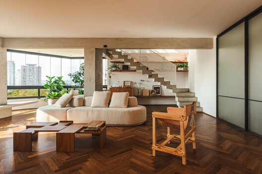 MR Apartment / Ana Sawaia Arquitetura MR Apartment / Ana Sawaia Arquitetura - Interior Photography, Living Room, Wood, Chair