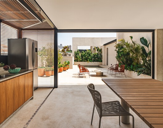 MR Apartment / Ana Sawaia Arquitetura MR Apartment / Ana Sawaia Arquitetura - Interior Photography, Chair, Patio, Courtyard, Balcony