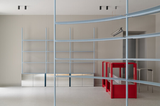 From Industry to the Living Room: Metal Furniture in Interior Architecture - Image 5 of 31