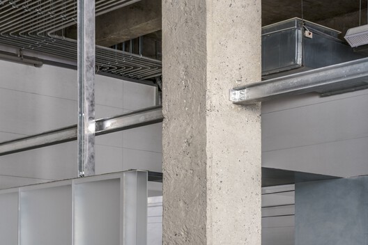 From Industry to the Living Room: Metal Furniture in Interior Architecture - Image 29 of 31