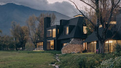 大理山叁夏庄园酒店与农场之家 / ArCONNECT 之间建筑