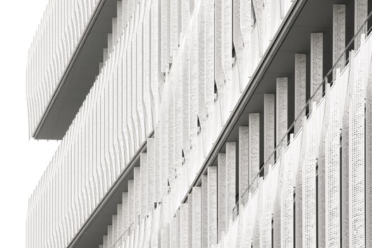 TOYOTA Research and Development Center / Nikken Sekkei - Image 3 of 33