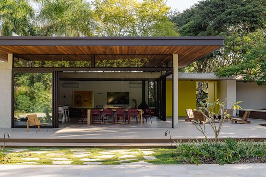 Flamboyant House / Juliana Camargo + Prumo projetos - Image 6 of 14