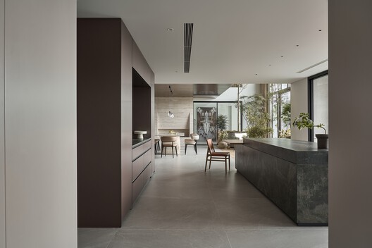 Khai Son Duo Penthouse / Idee architects - Image 13 of 30