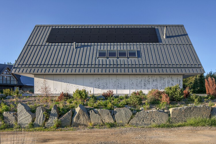 House with a Private Giewont Mountain / BXB Studio Bogusław Barnaś - Exterior Photography, Houses
