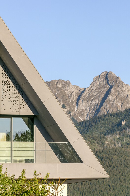 House with a Private Giewont Mountain / BXB Studio Bogusław Barnaś - Exterior Photography