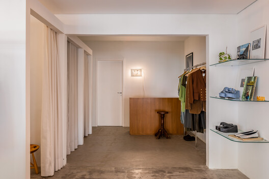 Casa Ímpar / cobr arquitetos - Fotografia de Interiores, Armário, Madeira, Iluminação