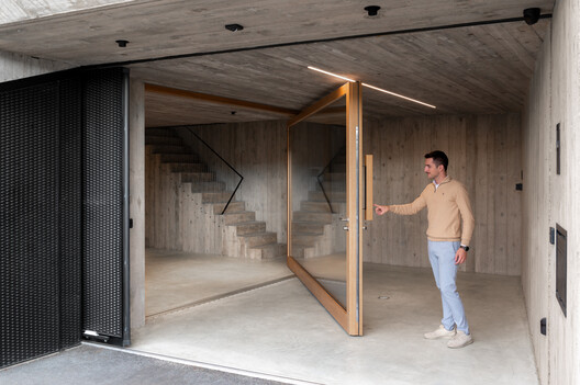 Doors at Scale: Highlights from the Best Pivot Door Contest 2026