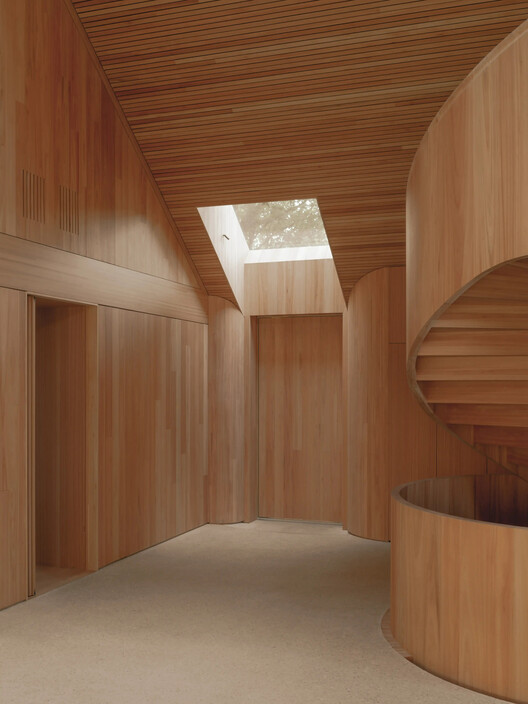 Doors at Scale: Highlights from the Best Pivot Door Contest 2026 - Image 11 of 22