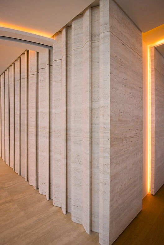 Doors at Scale: Highlights from the Best Pivot Door Contest 2026 - Image 7 of 22