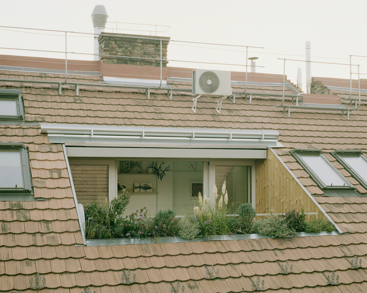 Bartok Rooftop / Théque Atelier - More Images