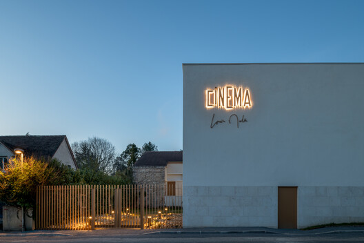 Louis Malle Cinema / Atelier Nastorg + Atelier Revel Architecture - Exterior Photography, Concrete