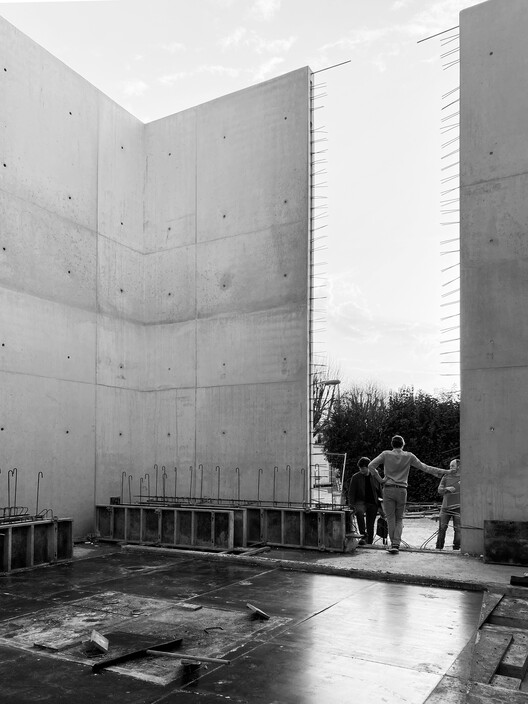 Louis Malle Cinema / Atelier Nastorg + Atelier Revel Architecture - Exterior Photography, Concrete