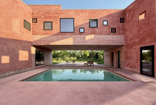 Red House / Pacarizi Studio - Exterior Photography, Concrete