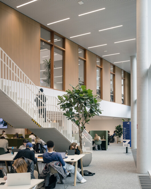 Learning and Innovation Center / evr-Architecten + A229 - Interior Photography, Chair