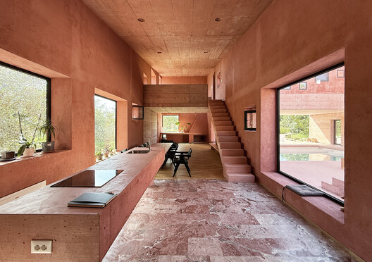 Red House / Pacarizi Studio - Interior Photography, Living Room, Wood, Brick, Concrete