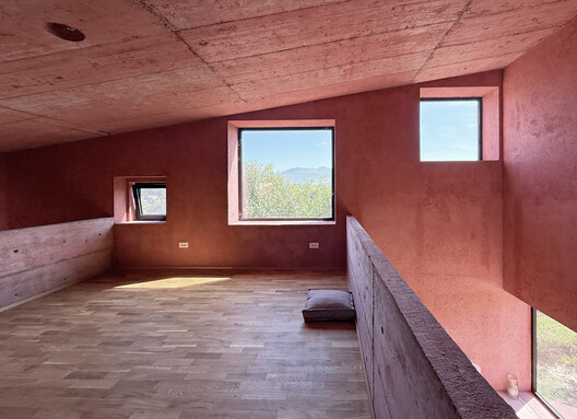 Red House / Pacarizi Studio - Concrete