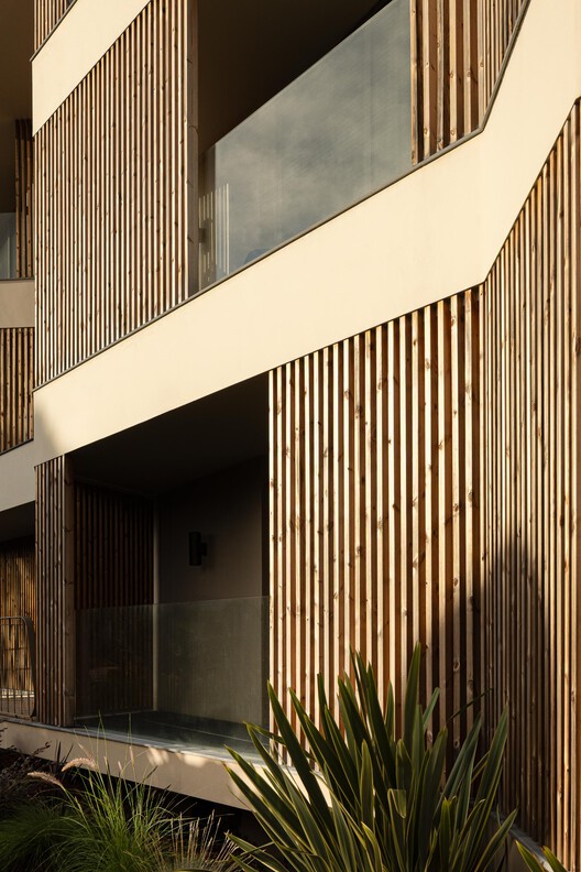 Condomínio Ernesto do Canto / BOX arquitectos Condomínio Ernesto do Canto / BOX arquitectos - Fotografía interior