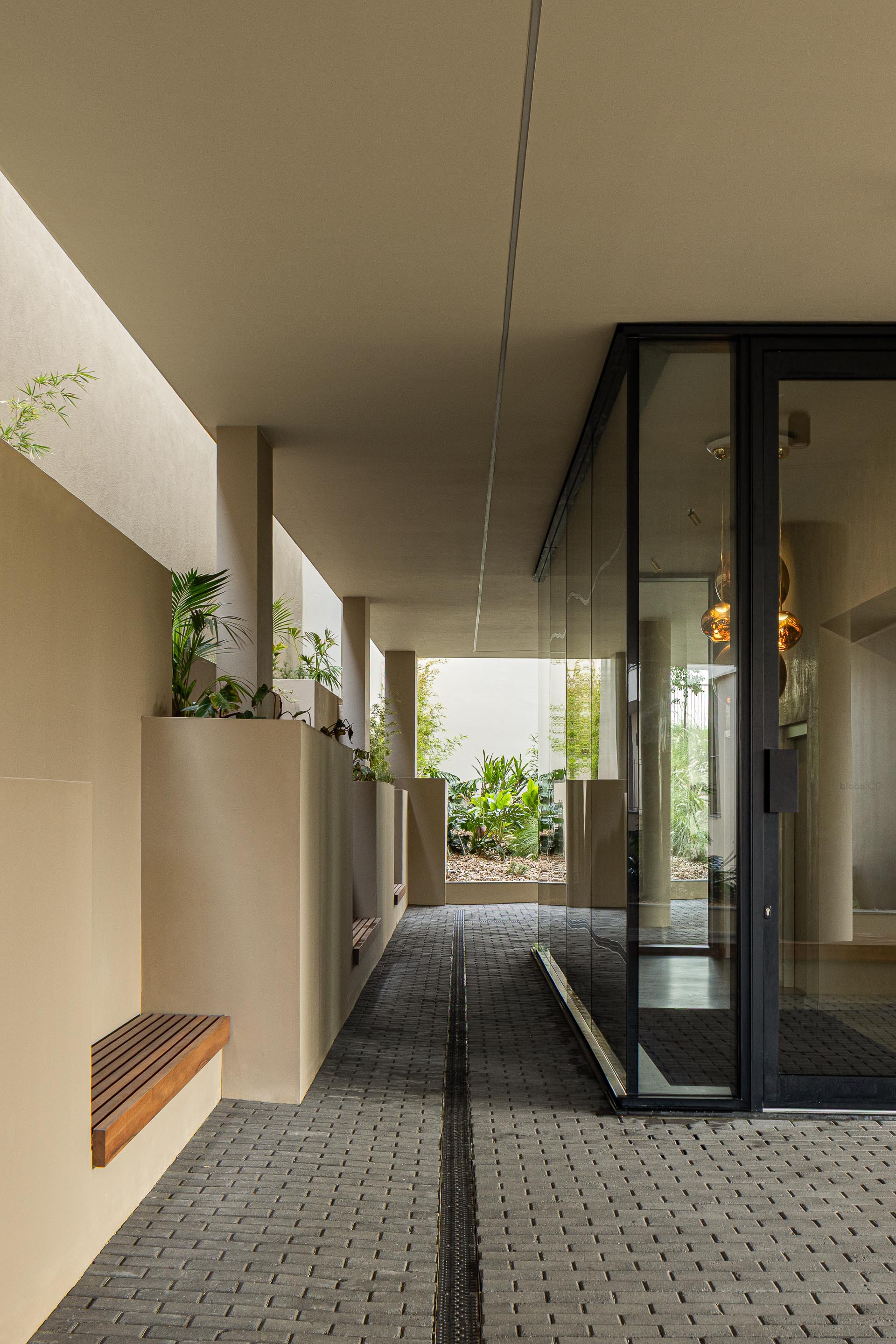 Galería de Condomínio Ernesto do Canto / BOX arquitectos - 24