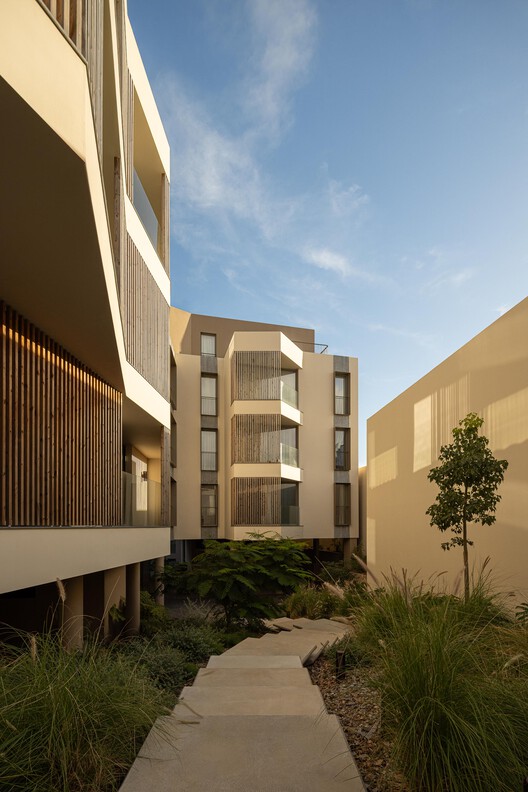 Apartamento Ernesto do Canto / BOX Architects - Fotografía de exteriores