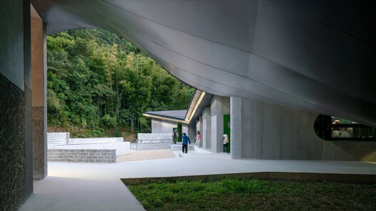 Su Dongpo’s Pleasures at Banhu Ridge / AOMOMO Studio, Shanghai Jiao Tong University - Image 25 of 39