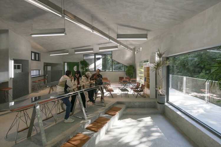 Os Prazeres de Su Dongpo na Serra de Banhu / AOMOMO Studio, Shanghai Jiao Tong University - Fotografia de Interiores, Cadeira