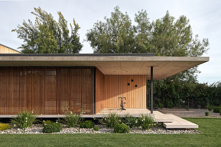 Casa Paso de los Toros / Juan Carlos Sabbagh Arquitectos - fotografía exterior, madera