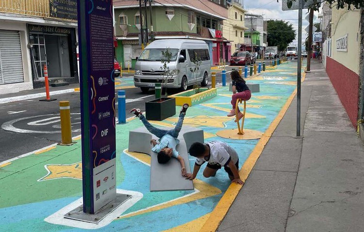 Designing Streets Through the Lens of Care - Image 3 of 6