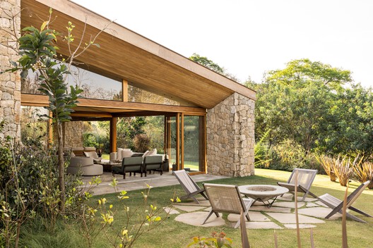 Casa VLP / Pascali Semerdjian Arquitetos Casa VLP / Pascali Semerdjian Arquitetos - Fotografía exterior, Jardín, Patio interior