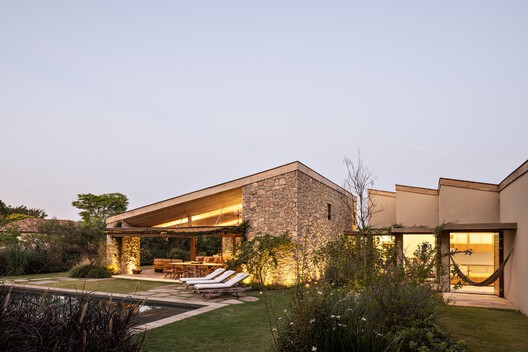 Casa VLP / Pascali Semerdjian Arquitetos Casa VLP / Pascali Semerdjian Arquitetos - Fotografía exterior, Patio interior