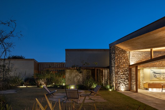 Casa VLP / Pascali Semerdjian Arquitetos Casa VLP / Pascali Semerdjian Arquitetos - Fotografía exterior, Jardín, Patio interior