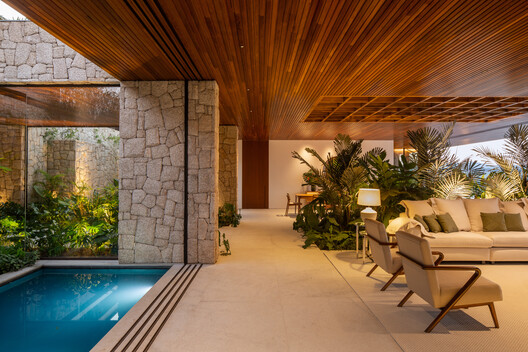 Ramenzoni House / KA2R Arquiteura - Interior Photography, Courtyard