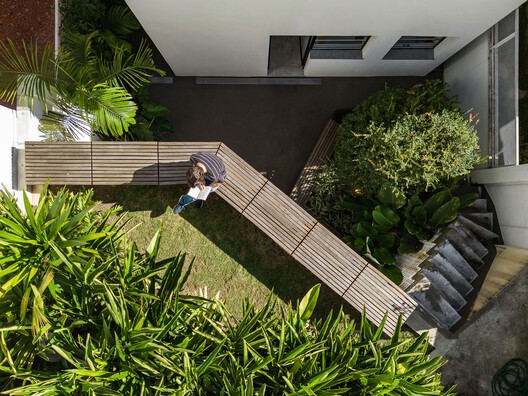 Residencia TCV / André Becker - Fotografía interior, Jardín, Patio interior, Balcón