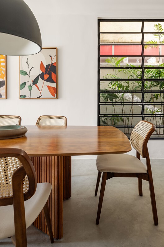 Residencia TCV / André Becker - Fotografía interior, Comedor, Madera, Mesas, Sillas