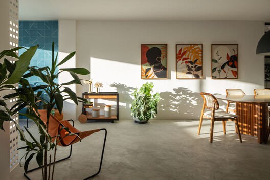 Residencia TCV / André Becker - Fotografía interior, Sillas